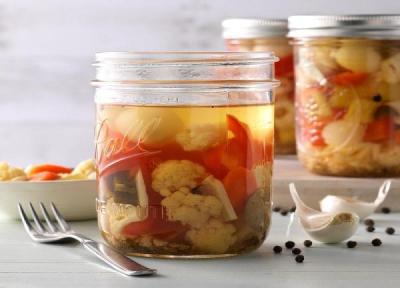 2 طرز تهیه شور گل کلم رستورانی فوری و با آب گوجه 2 طرز تهیه شور گل کلم رستورانی فوری و با آب گوجه